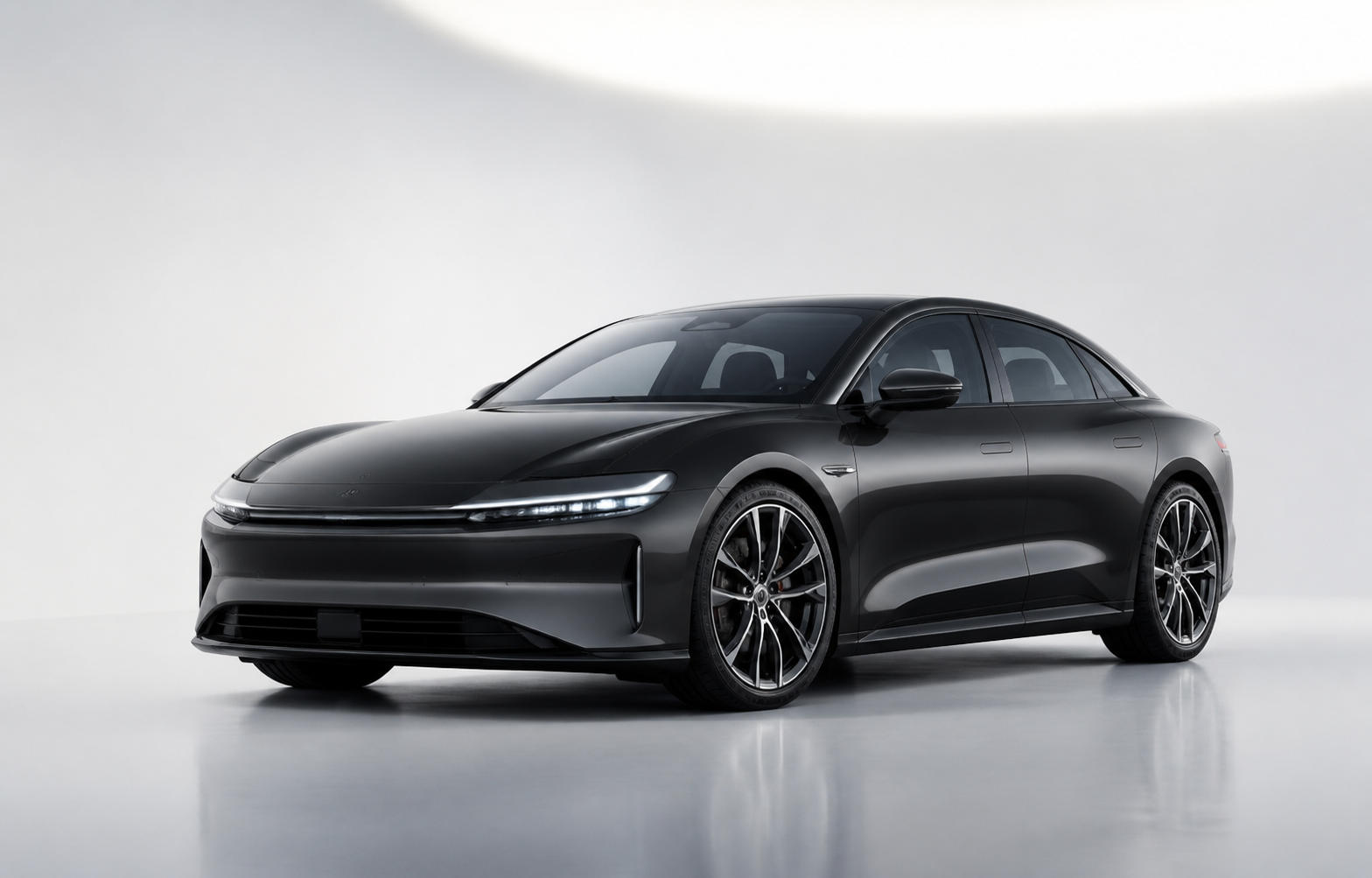 Aurelia S1 黑色電動性能房車
